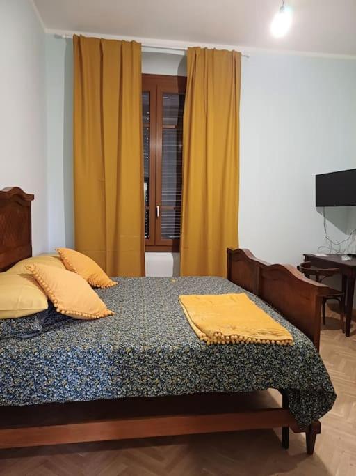 Casa Clara Apartment Cremona Bagian luar foto